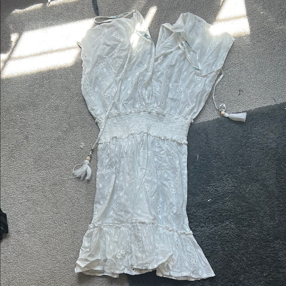 Elegant White Lace Dress